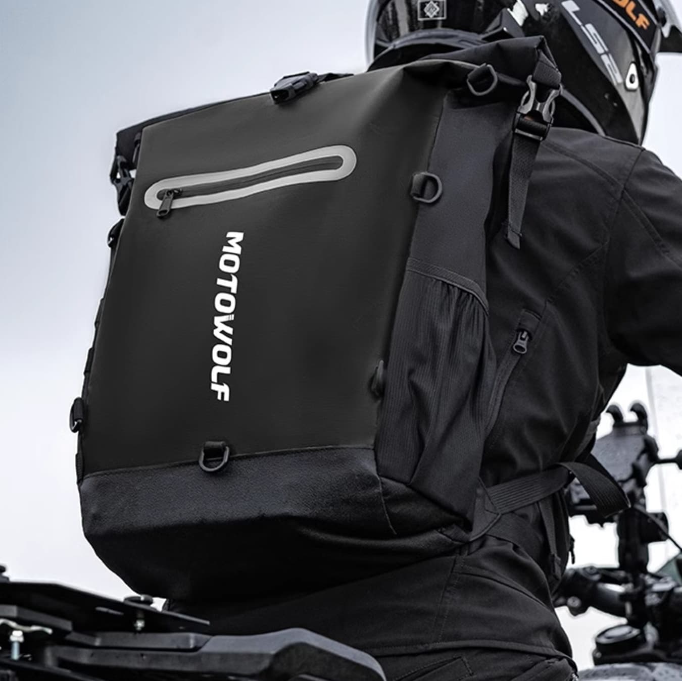 防水リュック 全天候型ツーリングバックパック