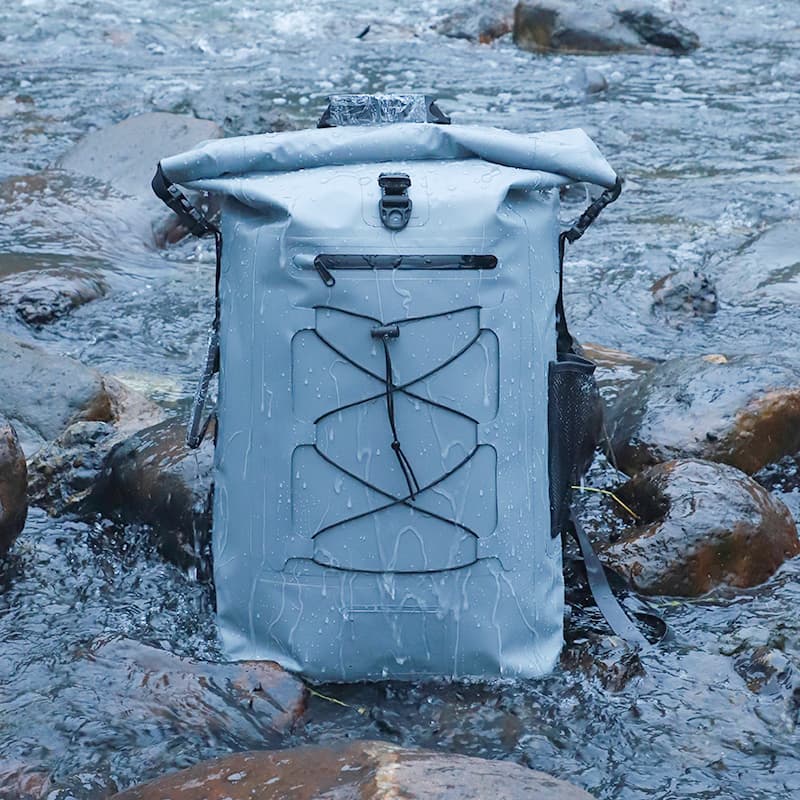 防水リュック 完全防水 アウトドア 冒険家リュック