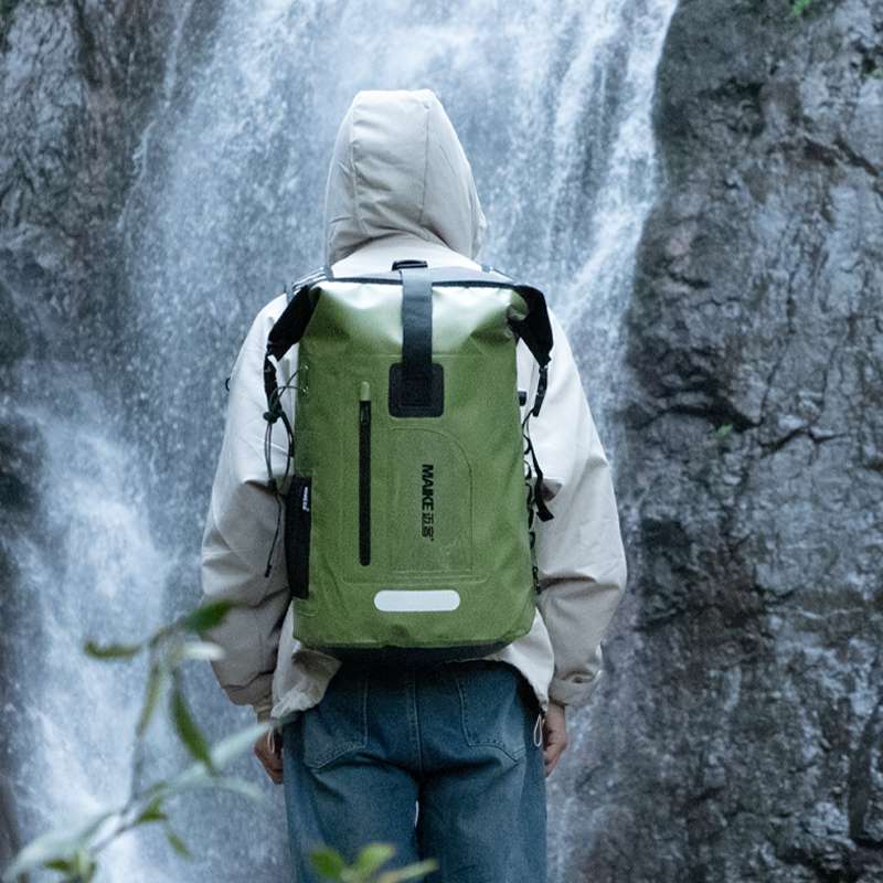 防水リュック アウトドア防水バックパック