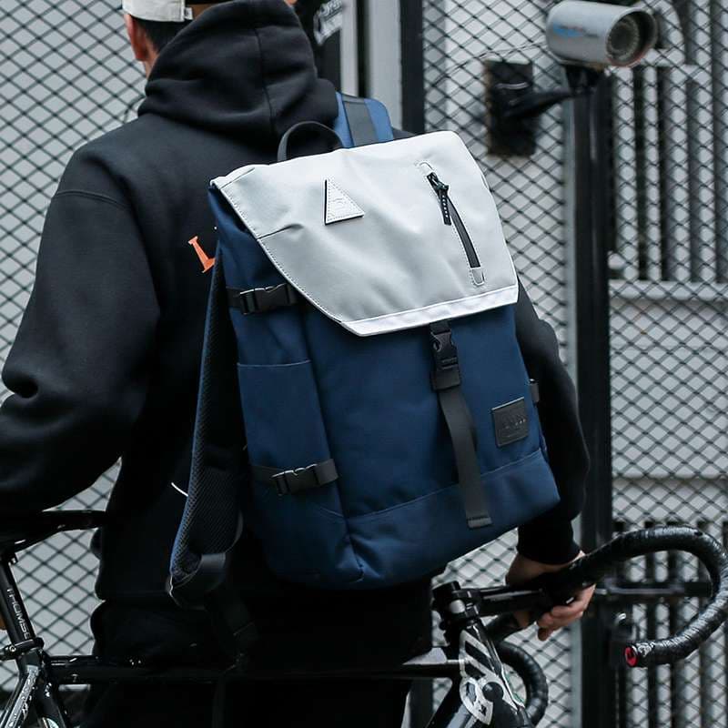 防水リュック 都会派スマートバックパック