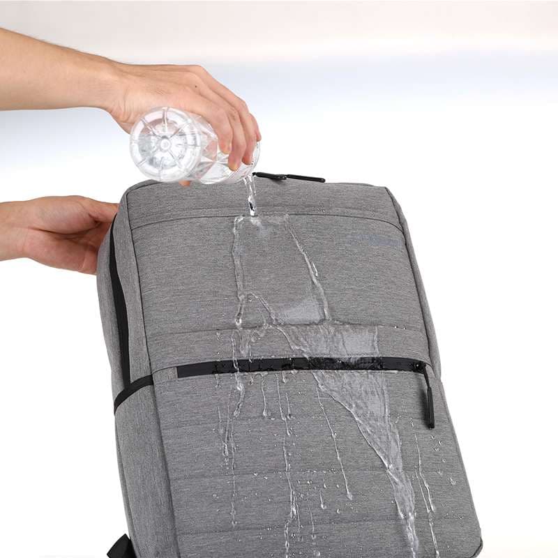 防水リュック 高機能ビジネスリュック
