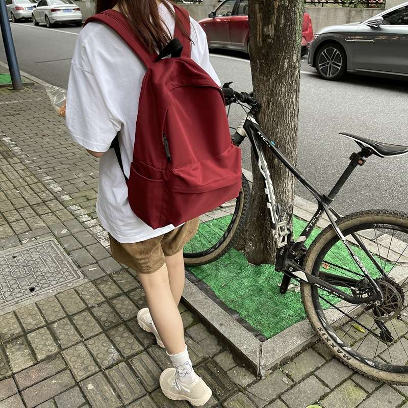 シンプル防水リュック