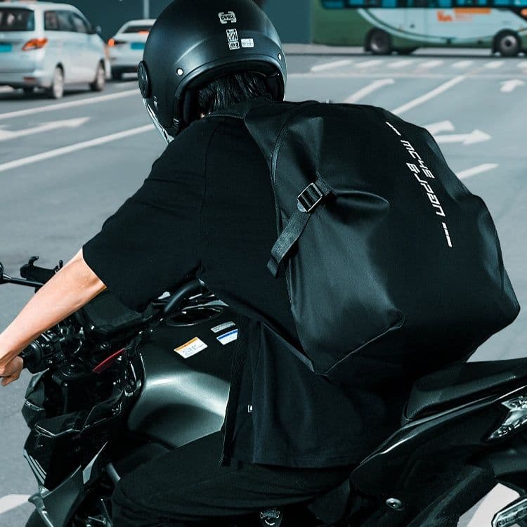 防水リュック ライダー専用ヘルメット収納防水リュック