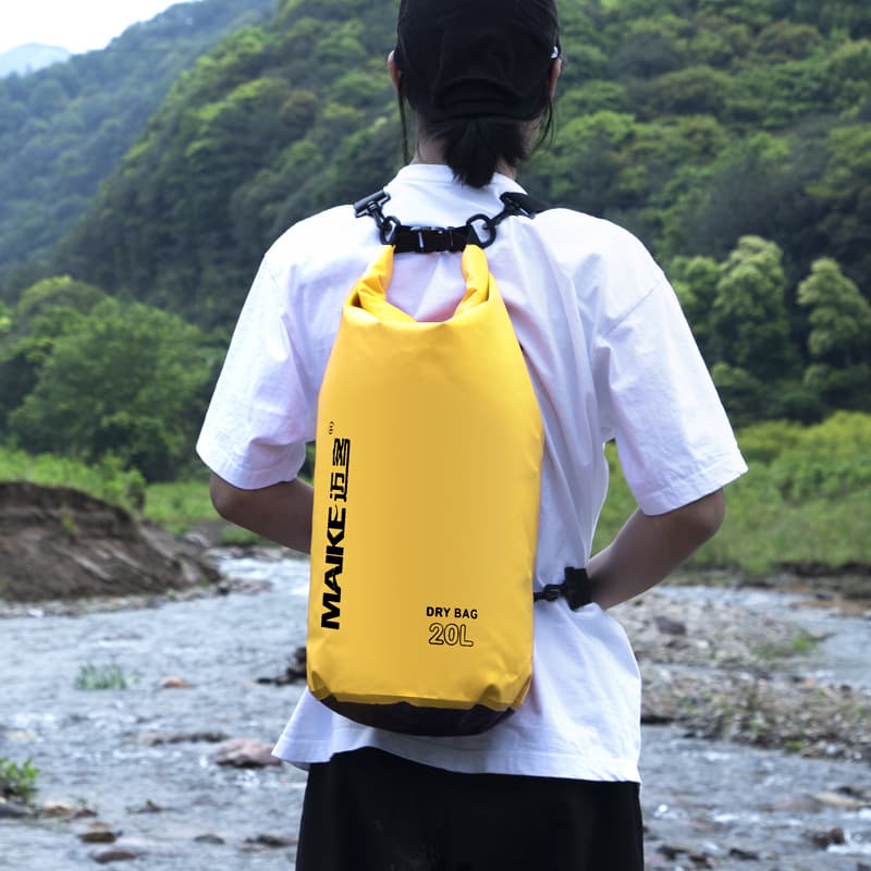 防水リュック 完全防水アウトドアドライバッグ