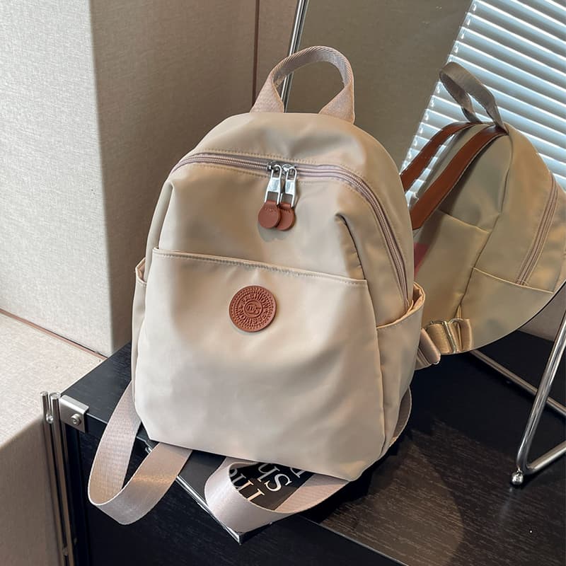軽量コンパクト防水リュック