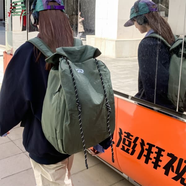 防水リュック 初回送料無料 軽量撥水 大容量ドロストリュック
