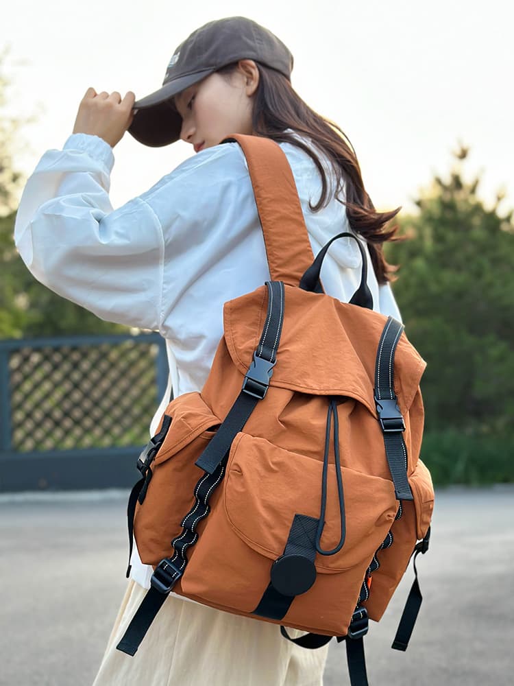防水リュック 機能的な冒険家用多目的バックパック